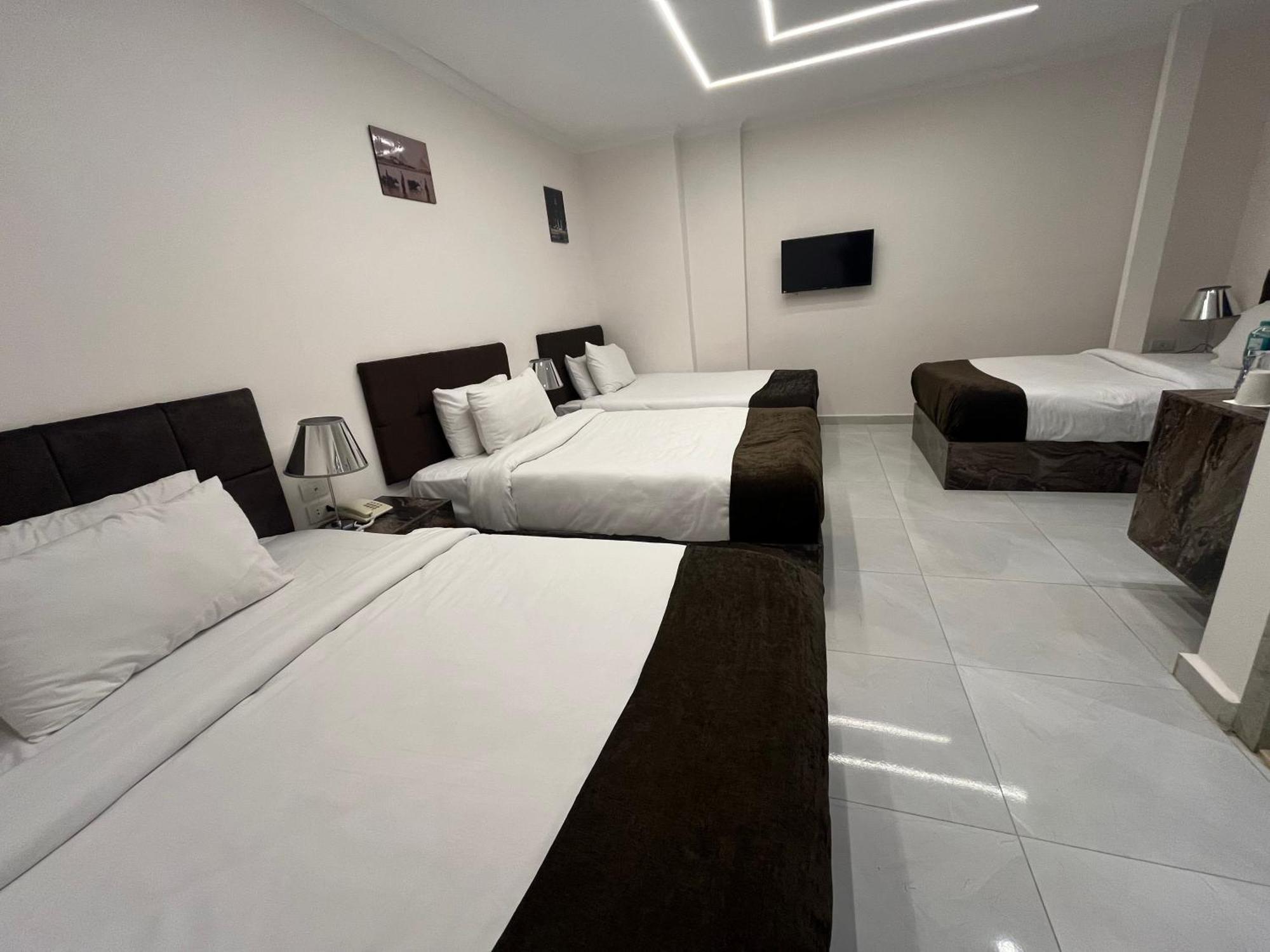 Shadow Pyramids Suites And Jacuzzi Kafret el-Gabal المظهر الخارجي الصورة