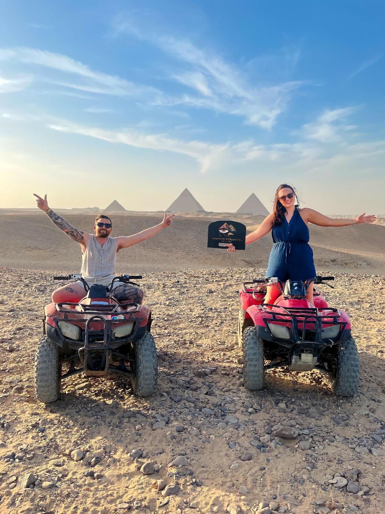 Shadow Pyramids Suites And Jacuzzi Kafret el-Gabal المظهر الخارجي الصورة
