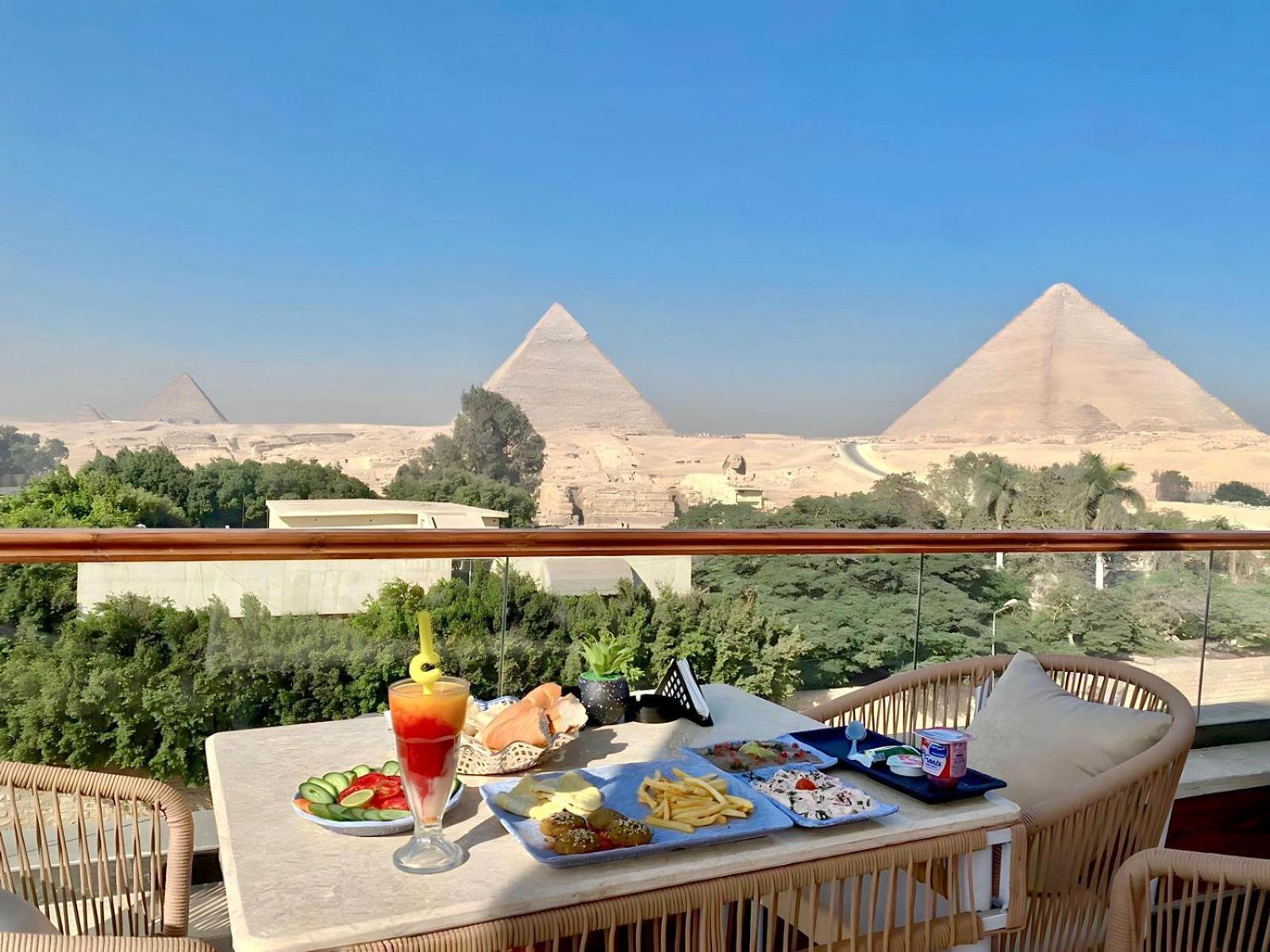Shadow Pyramids Suites And Jacuzzi Kafret el-Gabal المظهر الخارجي الصورة