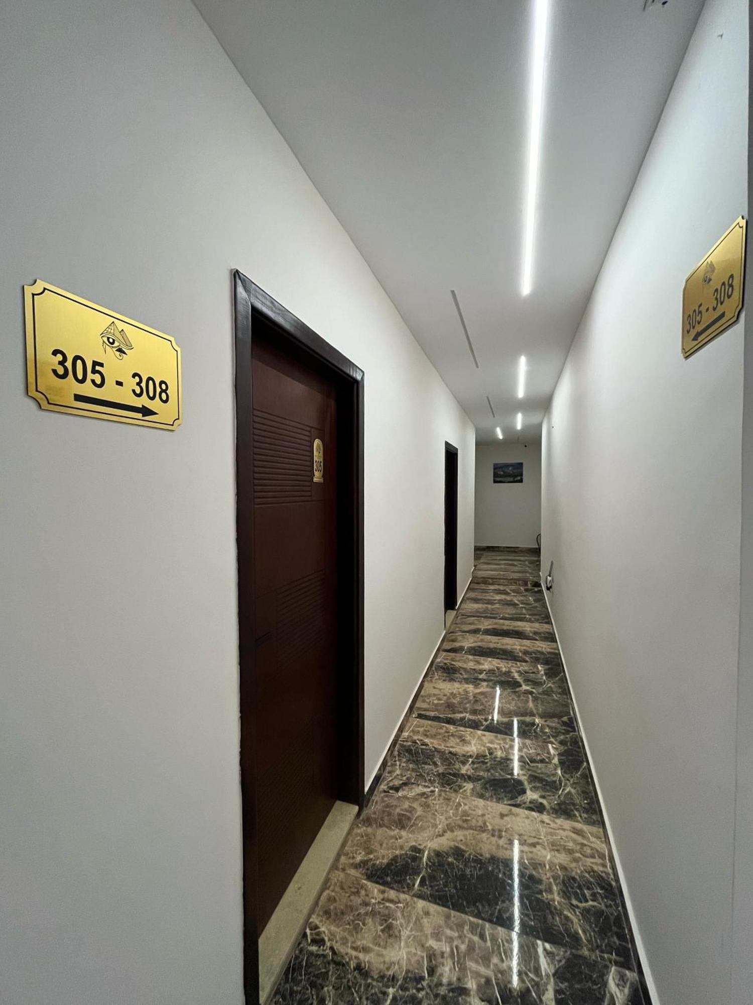 Shadow Pyramids Suites And Jacuzzi Kafret el-Gabal المظهر الخارجي الصورة