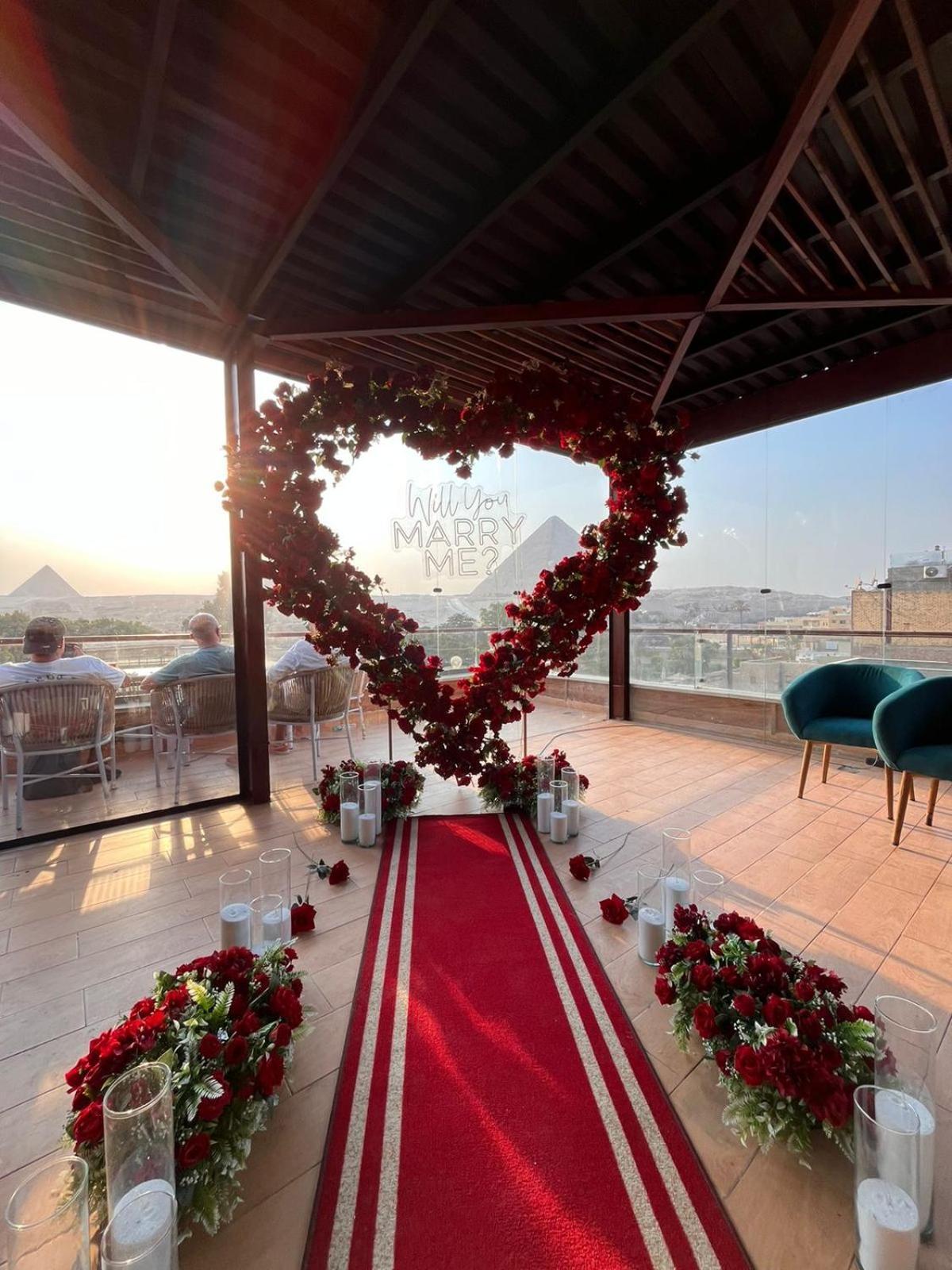 Shadow Pyramids Suites And Jacuzzi Kafret el-Gabal المظهر الخارجي الصورة